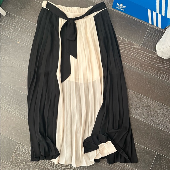 Top Shop Pleated Skirt New With Tagsq - Picture 3 of 5